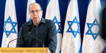 Ya’alon: Kurd bûn qurbanê polîtîkayên hêz û pere