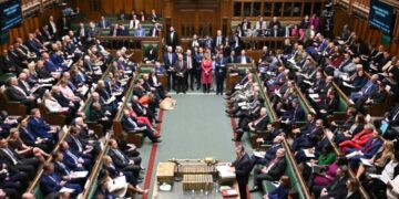 Ji gelek parlamenter û lordan Ingilistanê banga Rojava