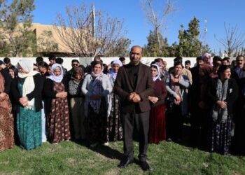 Rêveberiya Xweser a Şengalê: Komkirina çekan tê wateya domandina fermanê