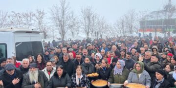 Qomê Dêrsimî Mekanê Duzginî de veng da Xizirî: Endî aştîye bêro