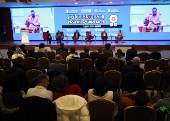 ‘Rûmeta zarokan bi zimanê dayikê destpê dike’