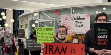 Li Îranê gel û xwendevan daketin kolanan