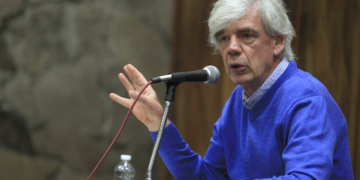 Fîlozof Holloway: Azadîya Ocalanî beranê demokrasîyêka xorîne akena