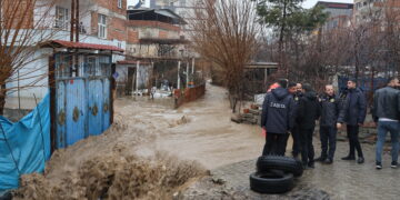 Li Farqînê lehî rabû