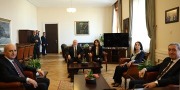 Numan Kurtulmuş hemserekanê DEM Partî reyde kom bi