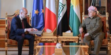 Wezîrê Karanê Teberî yê Fransayî û Mesûd Barzanî kom bî