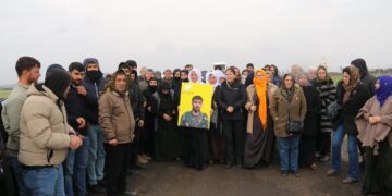 Bi girseyî serdana şîna şervanê YPGê Delîl Elktamiş hate kirin