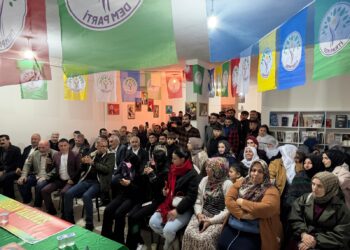 Li Alaşehîrê 21ê Sibatê bi şevbêrka dengbêjan hate pîrozkirin