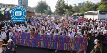 Dayikên Aştiyê: Dewlet rast nêzîkî pêvajoyê nabe