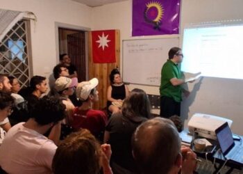 Şoreşa Rojava li cîhanê deng vedide