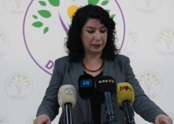 Halîde Turkoglû: Tu astengî nikare israra jinan a ji bo aştiyê rawestîne