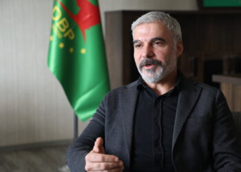 Bîrlîk: Em bi xwedîderketina banga 27ê Sibatê dikarin komployê ji holê rakin