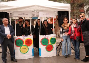 Standa hişmendiya ziman di roja duyemin de didome