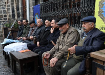 Dengbêjên Amedê Mihemedê Nenyasî bi bîr anî