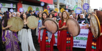 Ji bo meşa 21ê Sibatê bang: Ziman xelata dilê mirov e