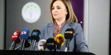 Ayşegul Dogan: Divê birêz Ocalan di şert û mercên azad de bixebite