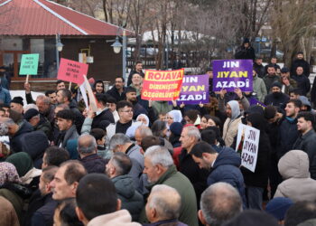 Xelkê Norşînê: Kurd yek in, Kurdistan yek e