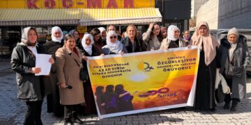 TJAyê li Bedlîsê bernameya 8ê Adarê da destpêkirin