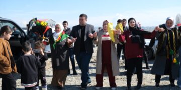 Erdî Baran ê ku hat tehliyekirin bi girseyî hate pêşwazîkirin