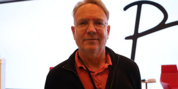 Zimanzan Mîchîel Leezberg: Divê Kurdî bibe zimanê perwerdehiyê