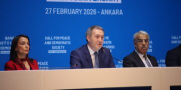 Hatîmogullari: Êdî dora dewletê ye   Bakirhan: Divê azadiya fizîkî ya birêz Ocalan pêk were