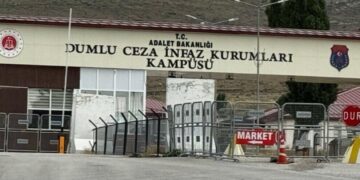 Li Girtîgeha Dumluyê pêkanîna derveyî mirovahiyê