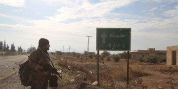 Komên Şamê jiyanê li welatiyên Elewî dikin zindan