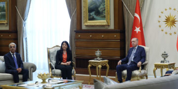 Kombîyayîşê Heyetê Îmrali û Erdoganî dest pêkerd