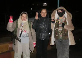 Xelkê Rojava taxên xwe li hember gefan xurt dike