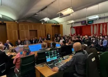 Li Kamaraya Lordan rewşa Kurdan hat nîqaşkirin