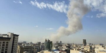 Şerê Îran û Îsraîlê: Bertek, şermazarkirin û bangên diyalogê TÊ NÛKIRIN