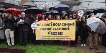 ‘Divê Kurdî ji pêşdibistanan heta zanîngehan bibe zimanê perwerdehiyê’