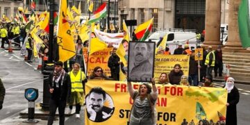 Protestoyê komployî çapemenîya dinya de cayê xo girewt