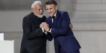 Macron Hindîstan de yo