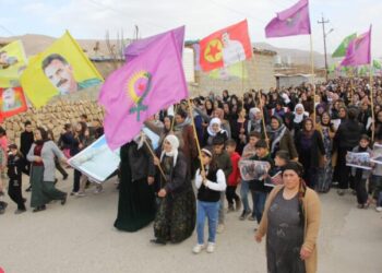 Şarê Şingal û Mexmûrî: Rojavayî yewbîyayîşo netew avan kerd