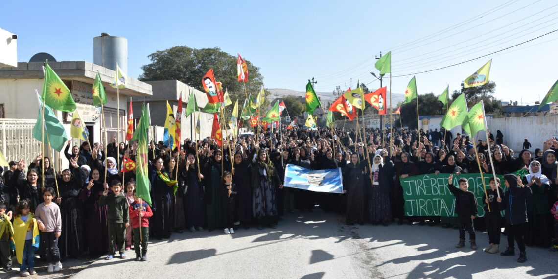 Wargeha Mexmûrê komploya 15ê Sibatê şermezar kir