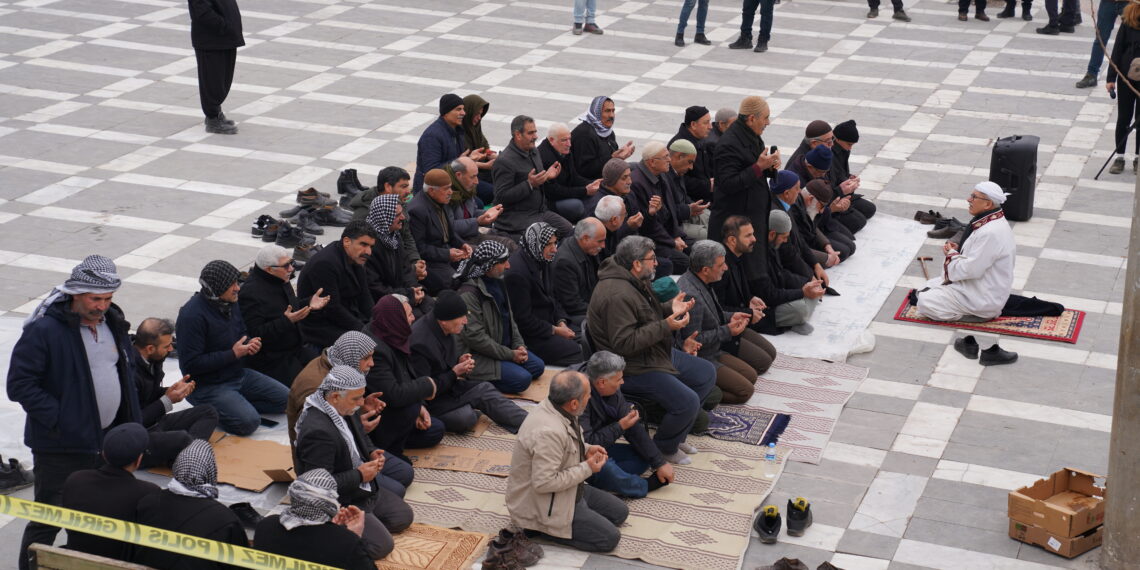 Li Qada Pirsûsê bi diayan piştgiriya Kobanê kirin