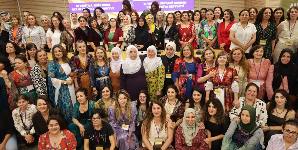 Platforma Yekîtiya Jinên Kurd a Bakur bersiv da banga Rojava: Divê kongreya neteweyî bi derengî nekeve