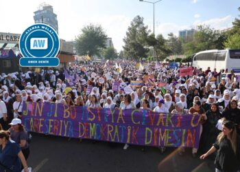 Dayikên Aştiyê: Heta ku Serokê me azad be em ê li ber xwe bidin