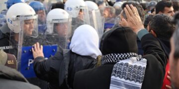 Pirsûs de 4ê ci gede 12 kesî ameyê detsbendkerdene