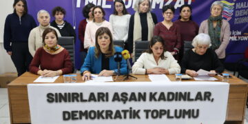 Ji HDKê deklarasyona 8ê Adarê: Em ê bi ruhê berxwedanê li qadan bin