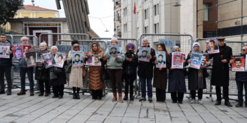 Dayikên Şemiyê: Cuneyt Aydinlar ê ku berî 32 salan hatiye binçavkirin li ku ye?