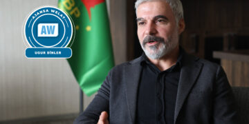 Bîrlîk: Em bi xwedîderketina banga 27ê Sibatê dikarin komployê ji holê rakin