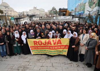 Alimên Wanê: Em komkujî û heqareta li ser Rojava qebûl nakin