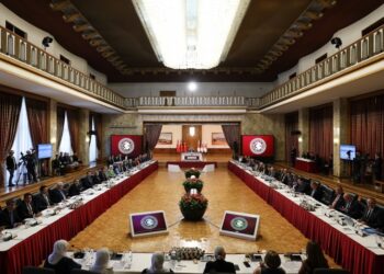 Di rapora Komîsyonê de xala Kurdî: Divê qanûna heyî bê nûkirin