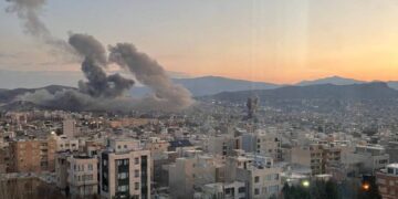 Warê şerî hîra beno, Kuweyt de teyareya Amerîka kewte war