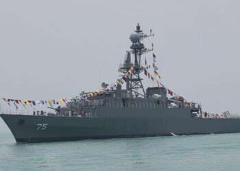 DYAyê keştiya Îranê noqî avê kir: 87 kes jiyana xwe ji dest dan