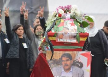 Bi hezaran kesan Salih Muslimî ver bi Kobanî oxir kerd