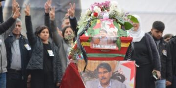 Bi hezaran kesan Salih Muslimî ver bi Kobanî oxir kerd