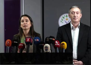 Hemserekanê DEM Partî yê Pêroyîyan mesajê Roşanê Remazanî da